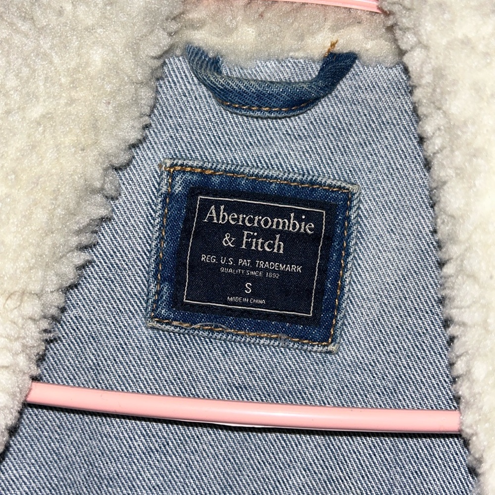 Size S Abercrombie and Fitch Jean Jacket